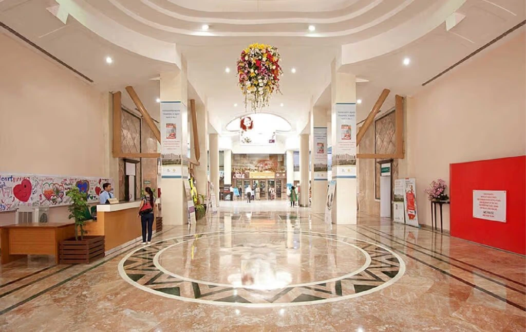 Indraprastha Apollo Hospital