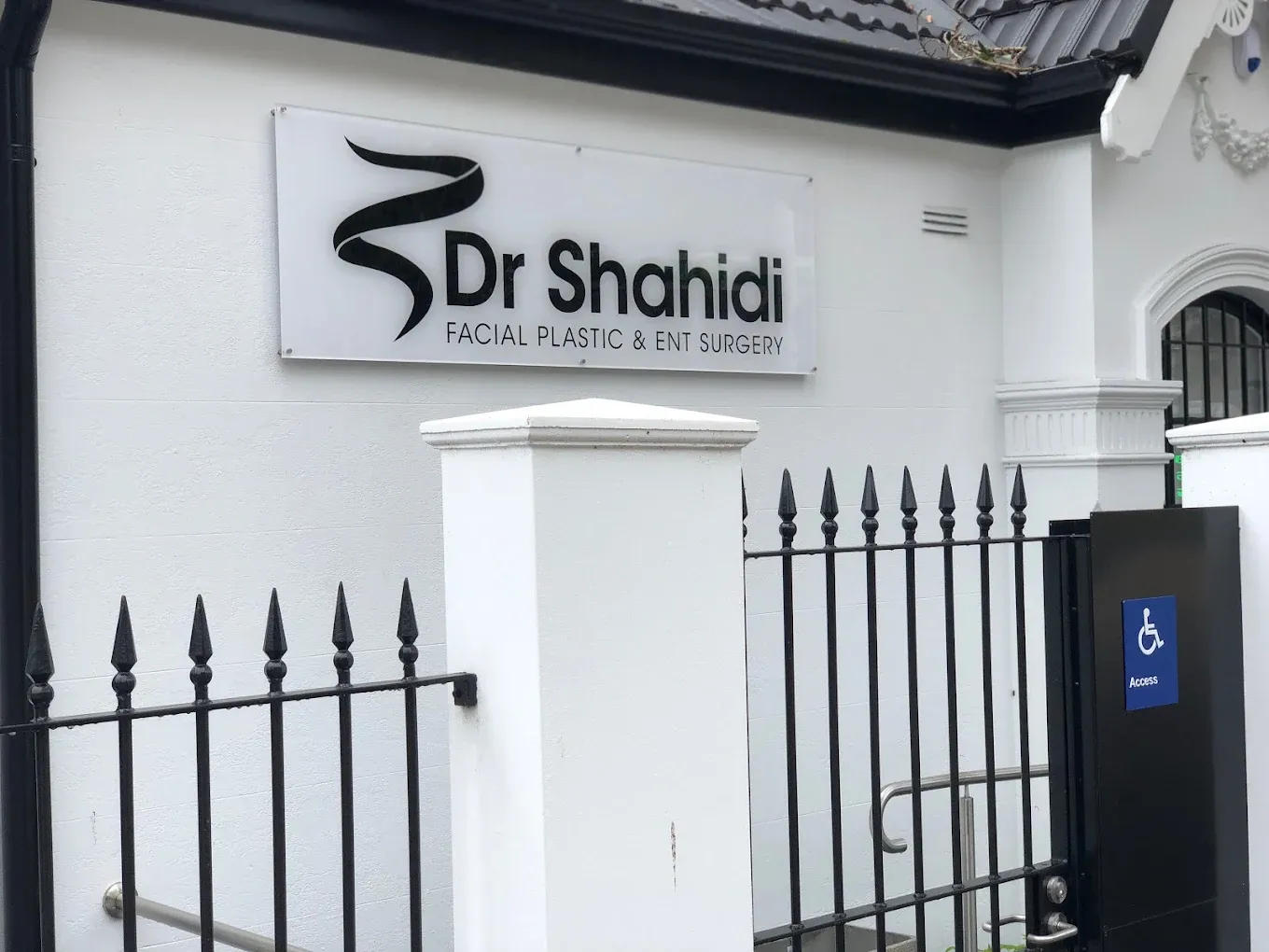 4. Dr. Shahidi Clinic